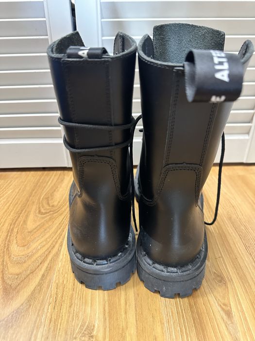 Bocanci Militari Invader