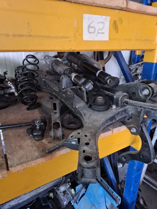 Arcuri spate noi toyota corolla hybrid