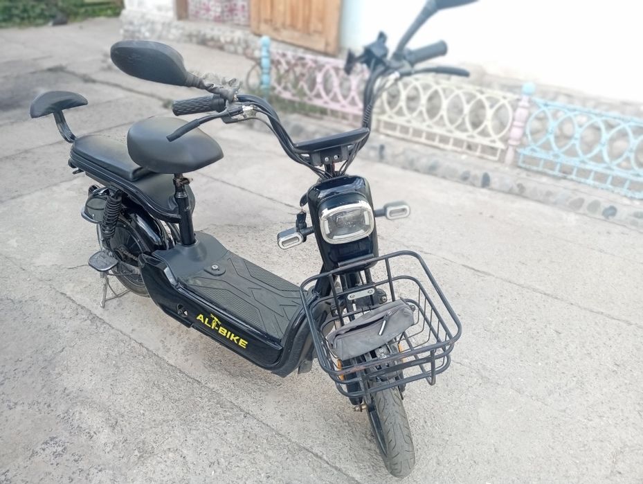 Продам элекстро скутер
