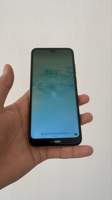 Телефон Huawei Y6 2019