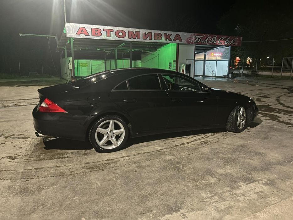 Продавам Mercedes cls 320