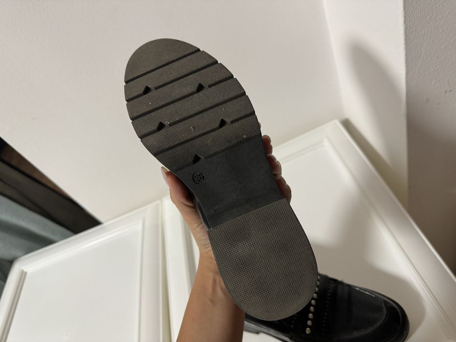 обувки лоуфъри размер 36 черни нови