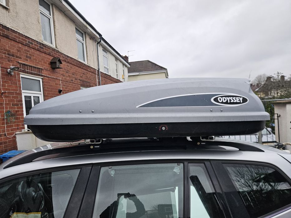 Roof box кутия куфар багажник за тавана  на автомобил туле Thule