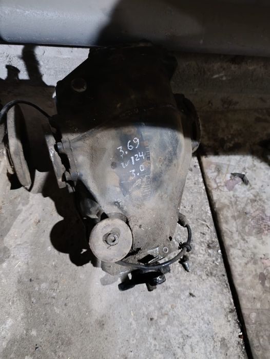Редуктор Мерседес W124 3.69