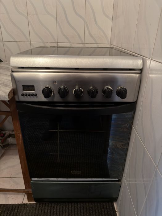 Продам газовую плиту