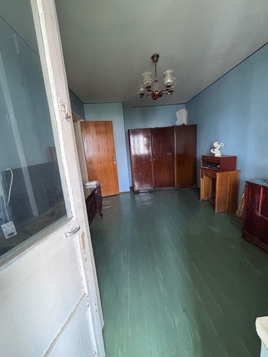 Vand apartament 2 camere sector 4