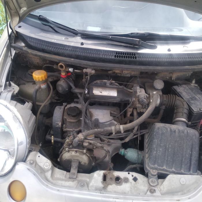 Матиз срочна сотилади