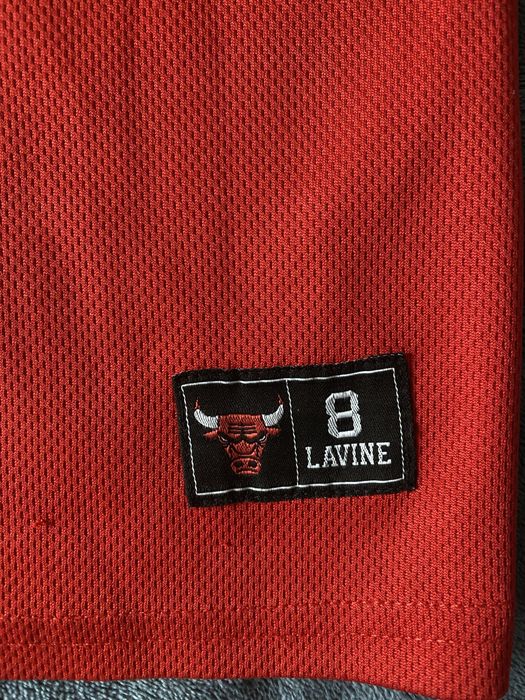 maieu rosu nba baschet