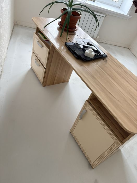 Стол для занятий