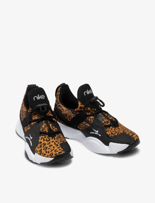Adidasi Nike animal print