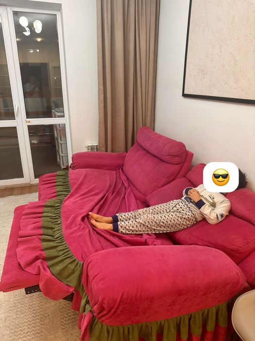 Диван с механизмом реклайнер