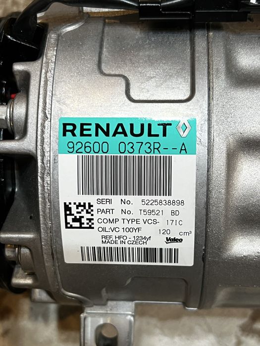 Compresor AC RENAULT cod piesă: 92600 0373R-A