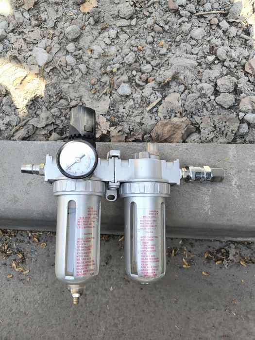 Фильтр влагомаслоотделитель