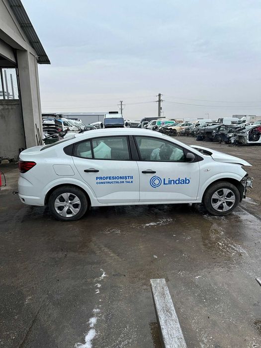 Dezmembrari Dacia Logan 3 2023 BERLINA 999 Motor complet fara anexe