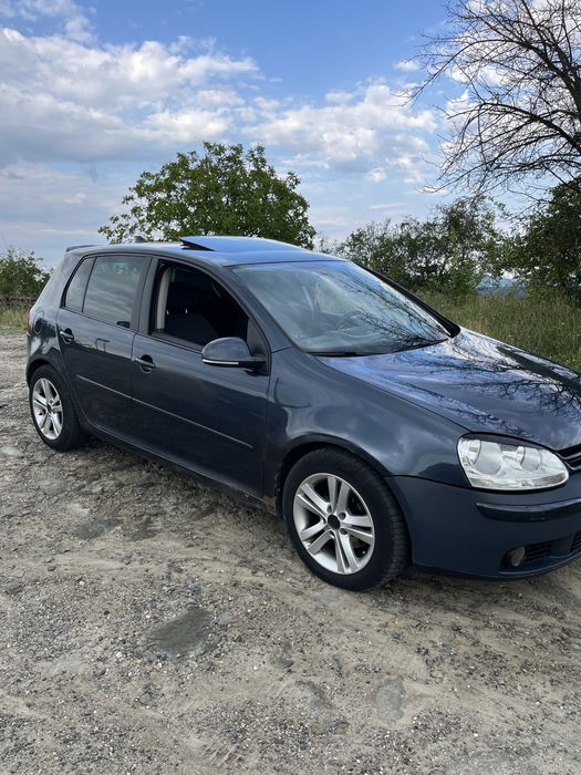Vând Golf 5 1.9tdi 2007