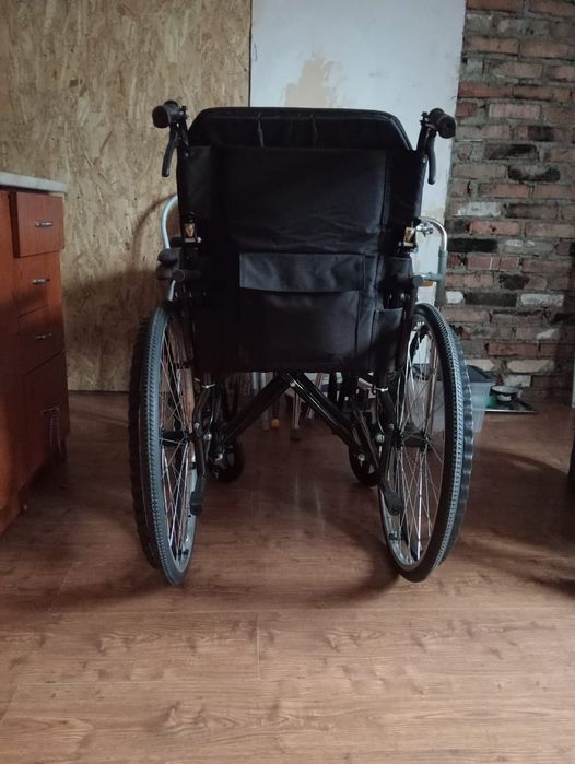 Инвалидное кресло