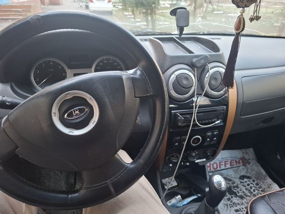 Ларгус сотилади срочни пул зарур ищи йук нахади полна краска булган.