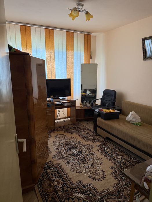 Vand apartament 2 camere semidecomandat confort 1
