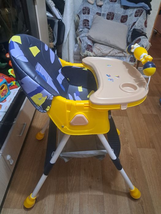 Продаеться Детский стул.