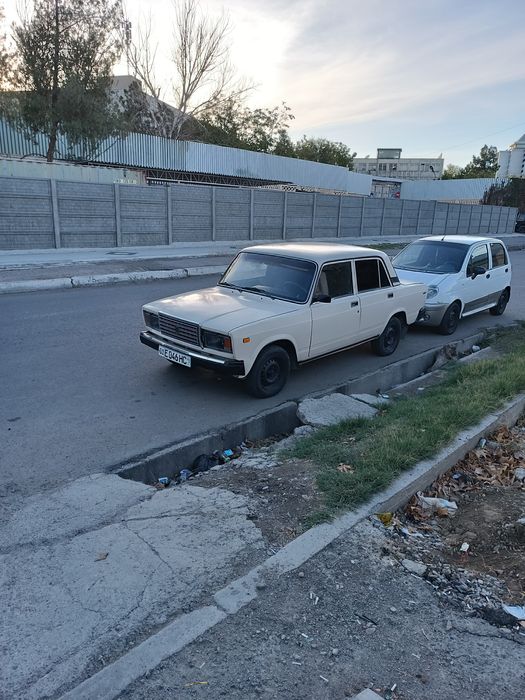 Jiguli 05 07 qlingan to 2 100$