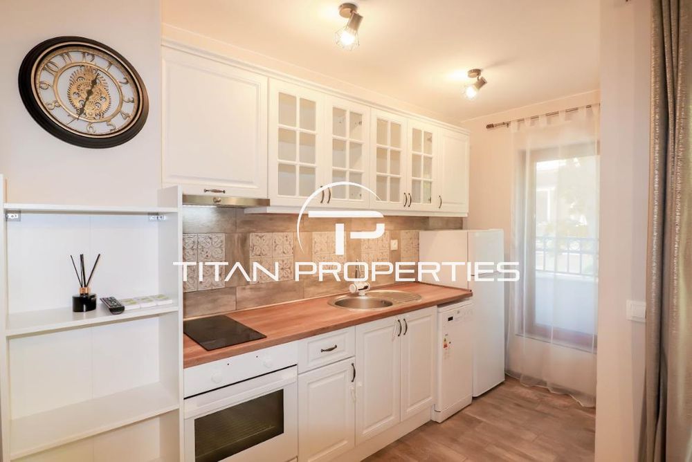 Тристаен апартамент, под наем, Център