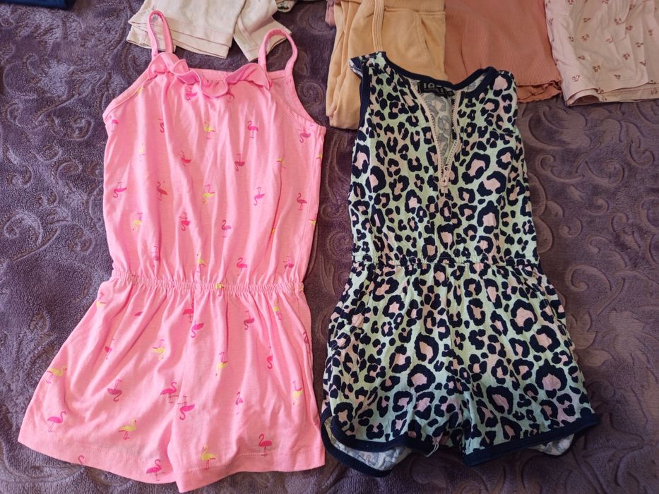 Дрехи за момичее