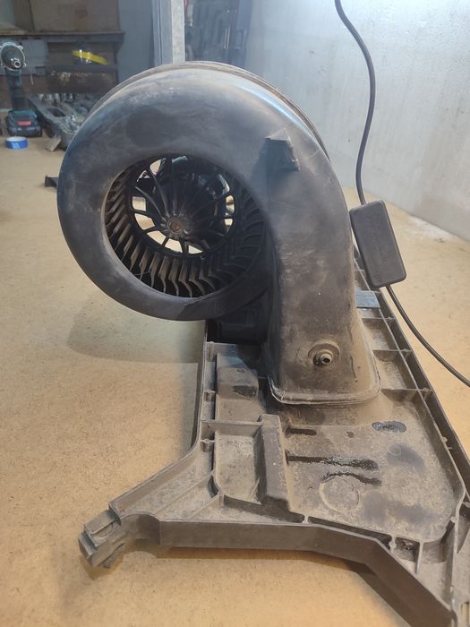 Моторчик печки мерседес 190 W202 W210 W140 ml320