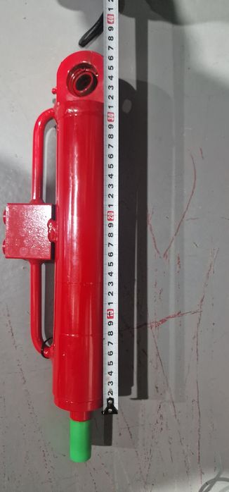 Cilindru servodirectie u 683 fiat dt1010 fiat 450 445 fiat 703 lungime totala 420 mm grosime tija 25 mm pret 450 lei