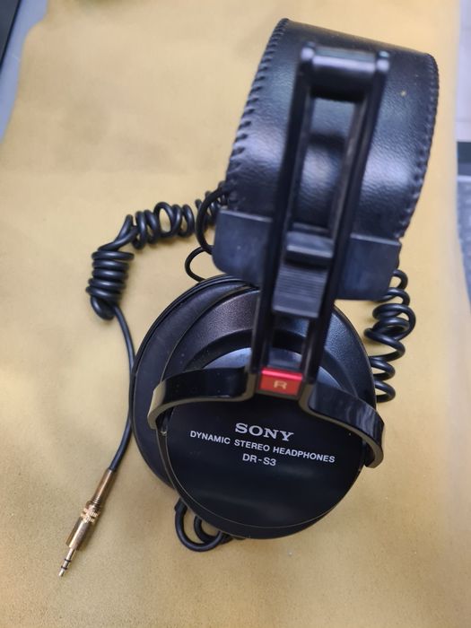 Слушалки Sony DR-S3.