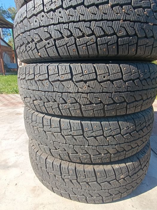 Продам покрышки на Газель