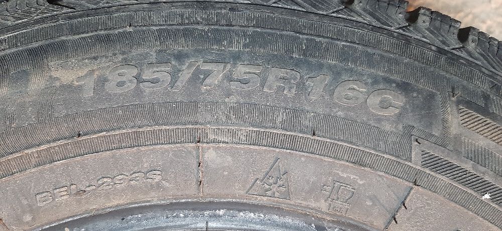 Продам зимнюю резину