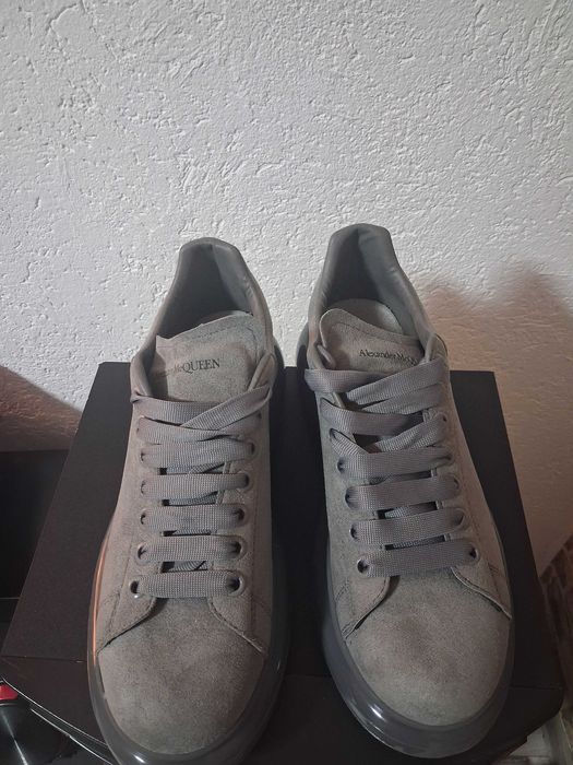 Чисто нови 43 номер Calvin Klein - Alexander McQueen