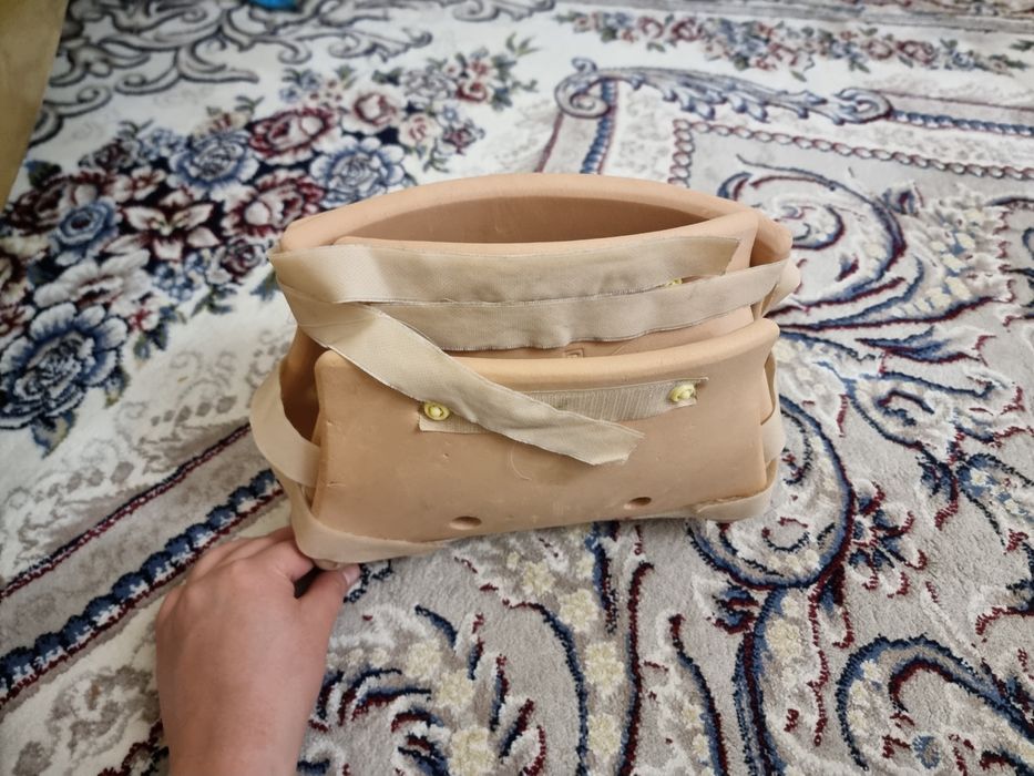 Bolalarga oyogiga shina