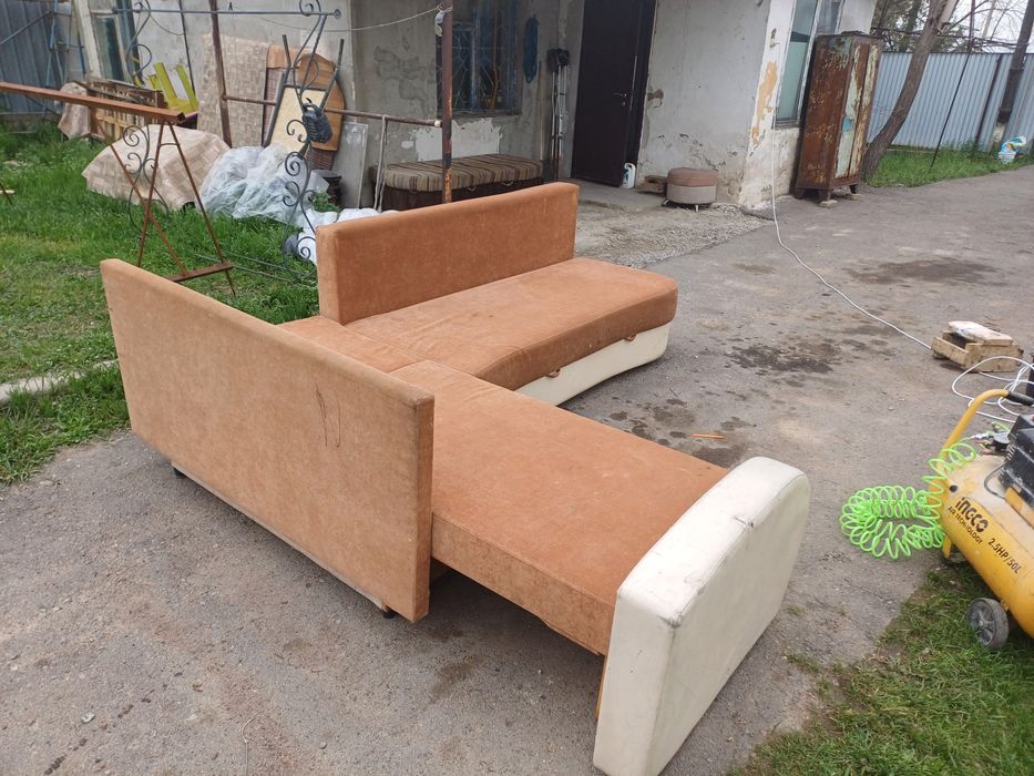 Диван хороший состояние