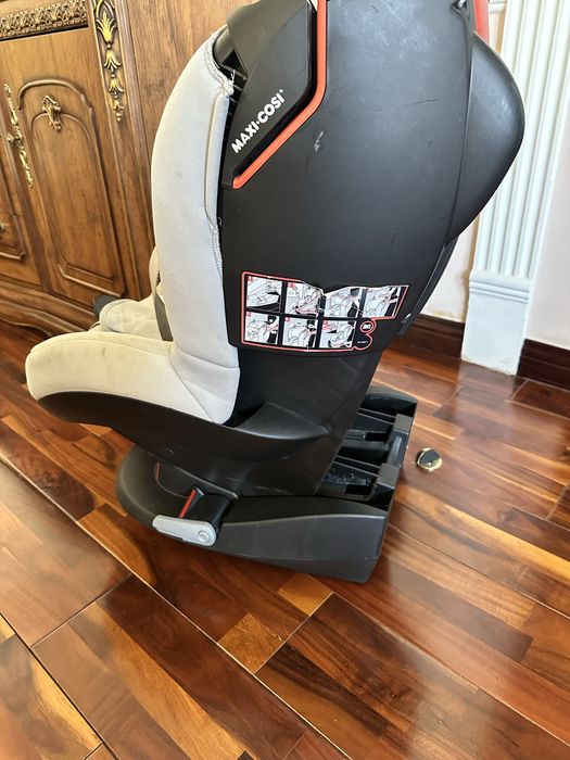 Автокресло Maxicosi Tobi