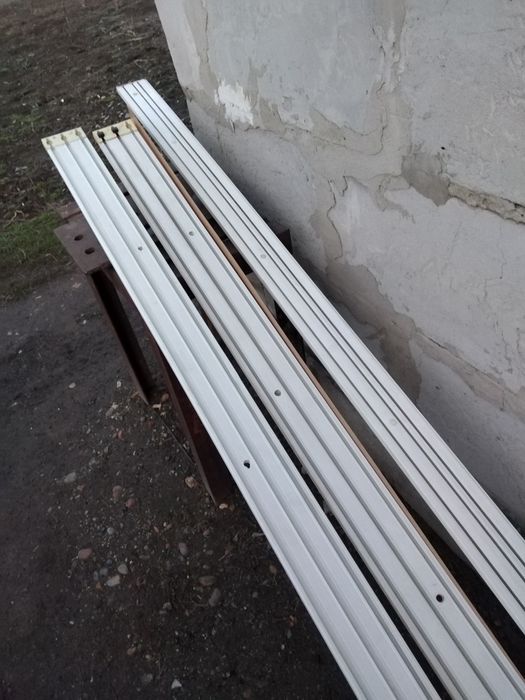 Карниз трехрядный.