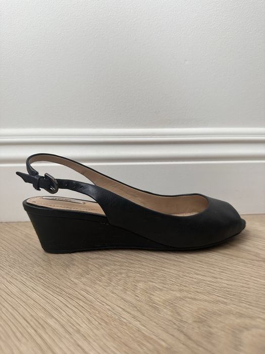 Кожаные босоножки Geox, 38 размер