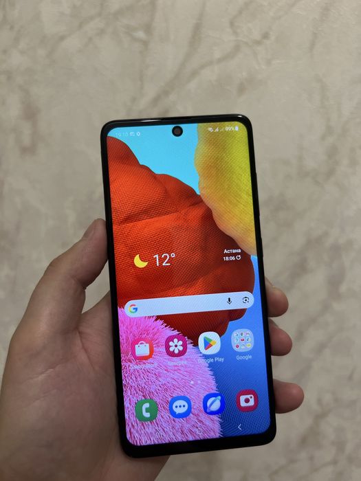 Продам Samsung A51.