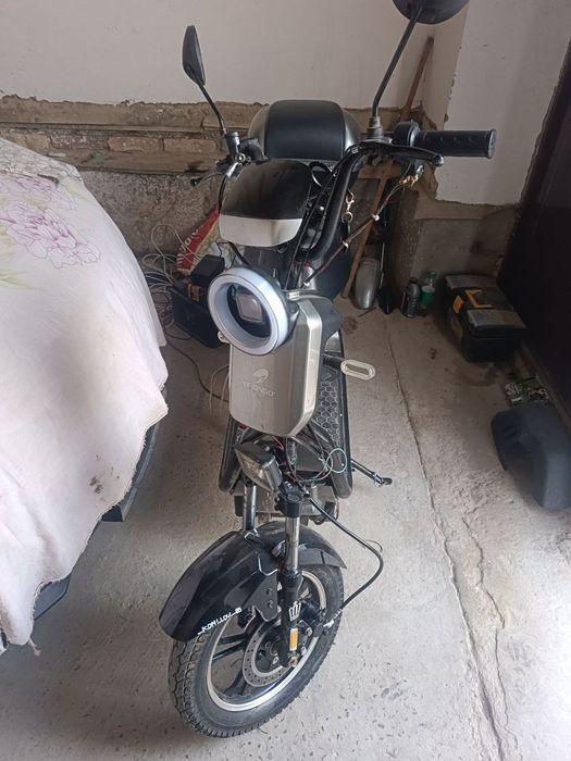 Електро скутер сотилади