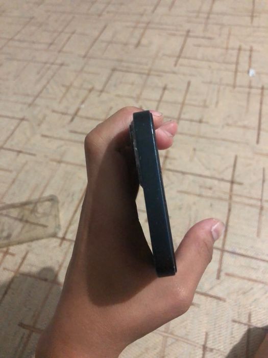 Обменяю iphone 13