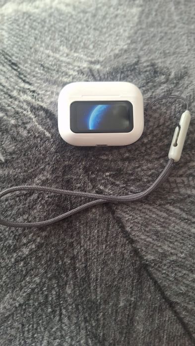 Vând casti wireless