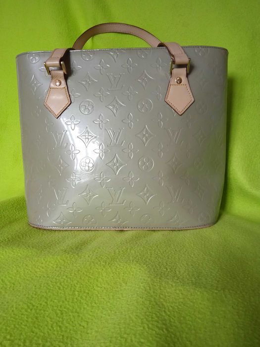 Дамска чанта Louise Vuitton