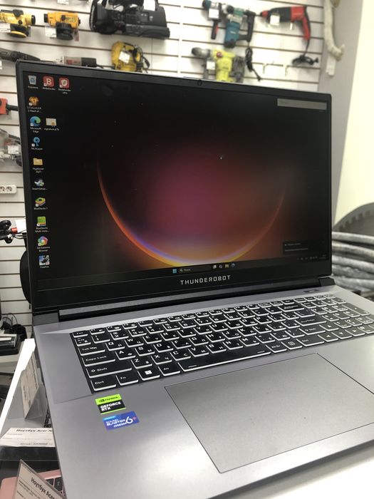 Thunderobot 911 plus (p25)