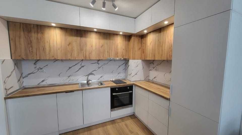 Продава се Двустаен апартамент в София, Красно село - 70 кв.м за 1193 €/кв.м - Снимка #2