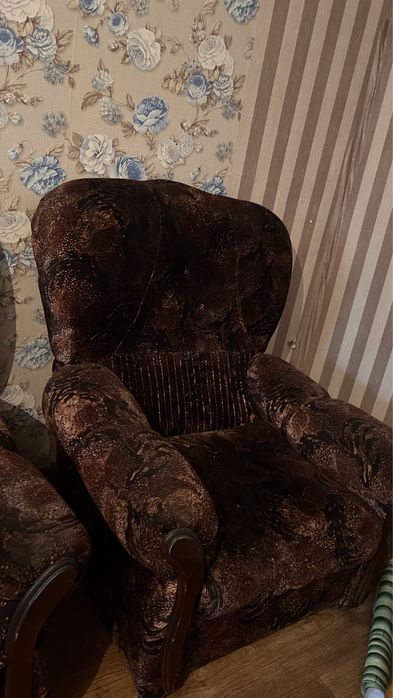 Продам кресла по 2000 тенге