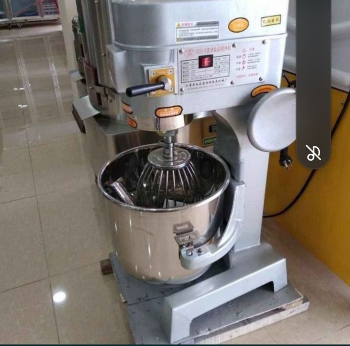 Mikser Meksir Meshalka.  Professional Arginali Ajoyib tanlov