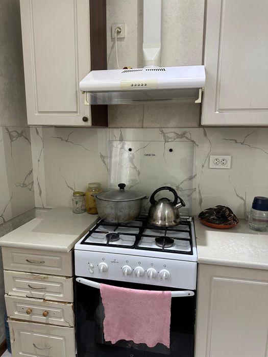 Кухонная гарнитура 3.20м