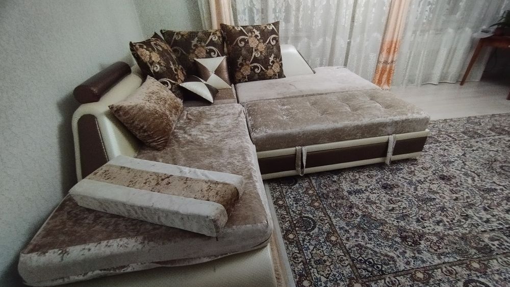 Продам диван большой