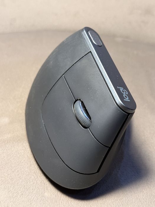 Mouse Wireless Ergonomic Logitech MX Vertical – Stare buna