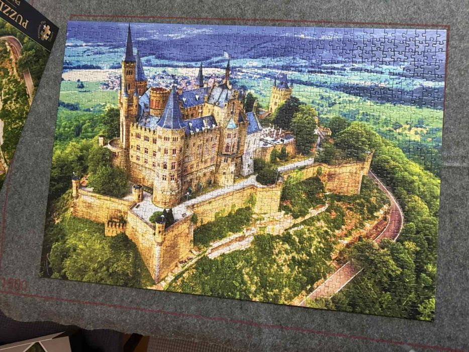 Пъзели 1000 и 1500 части